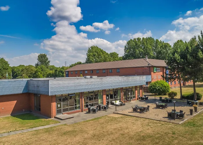 Holiday Inn Express Preston South By Ihg