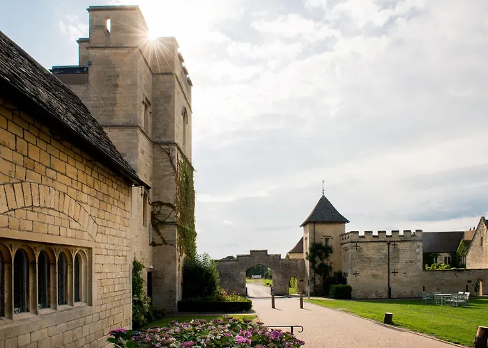 Best 8 Spa Hotels in Cheltenham for a Relaxing Getaway