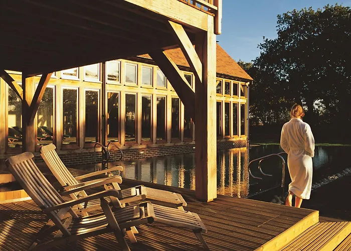 Arundel Hotels