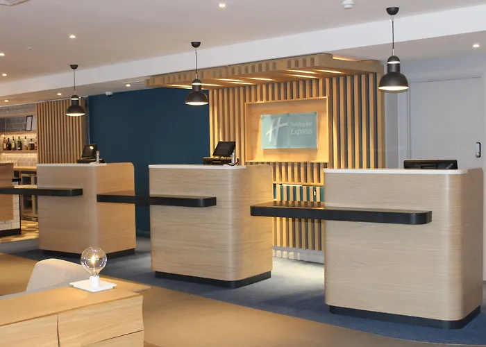 Holiday Inn Express Oxford Kassam Stadium By Ihg