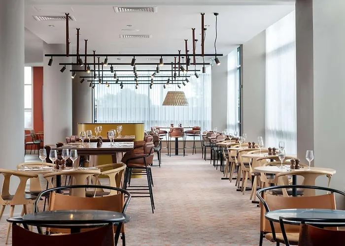 London Hotels near London Heathrow Airport (LHR)