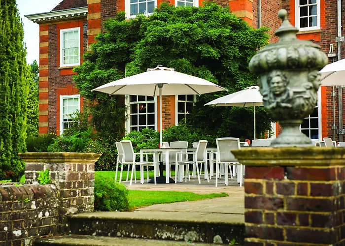 Barnett Hill Hotel Guildford