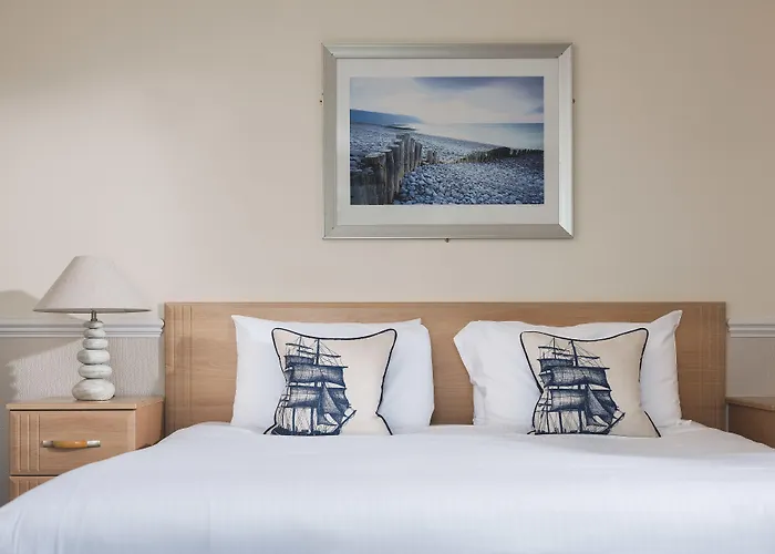 Pier House Hotel Charlestown 