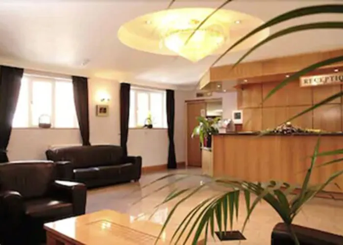Reading Cheap Hotels