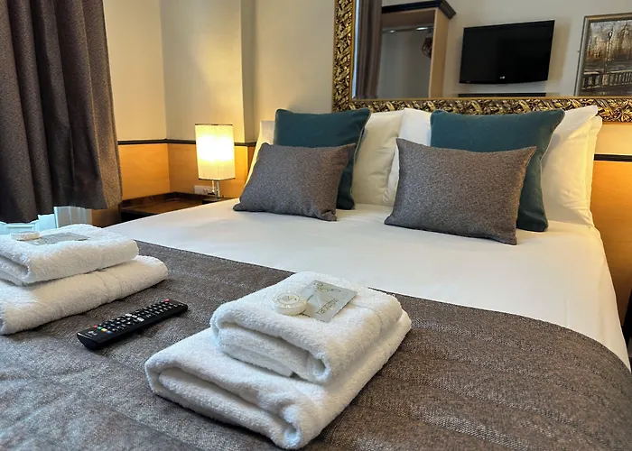 Tudor Court Hotel London