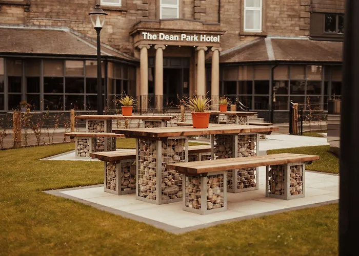 Kirkcaldy Hotels
