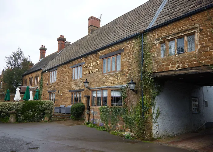 Red Lion Hotel By Greene King Inns Adderbury