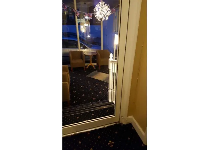 New Oscar Hotel Windsor