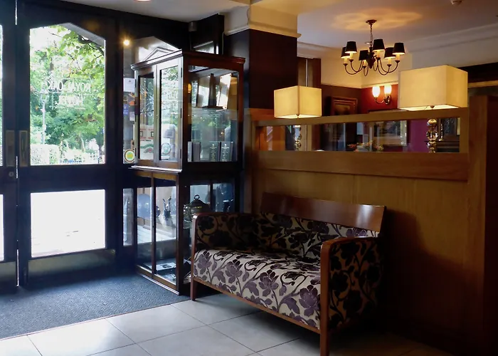 Royal Oak Hotel Betws-y-Coed