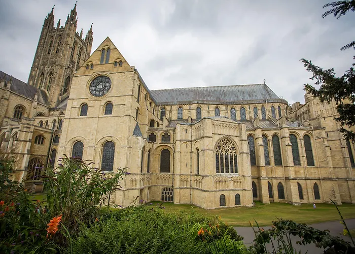 Canterbury Cathedral Lodge