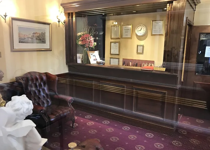 Balmoral House Hotel London