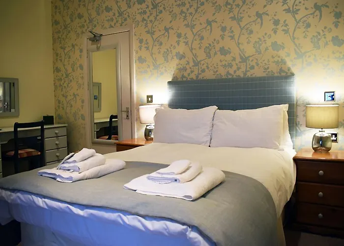 Fox And Hounds Llancarfan Hotel Barry