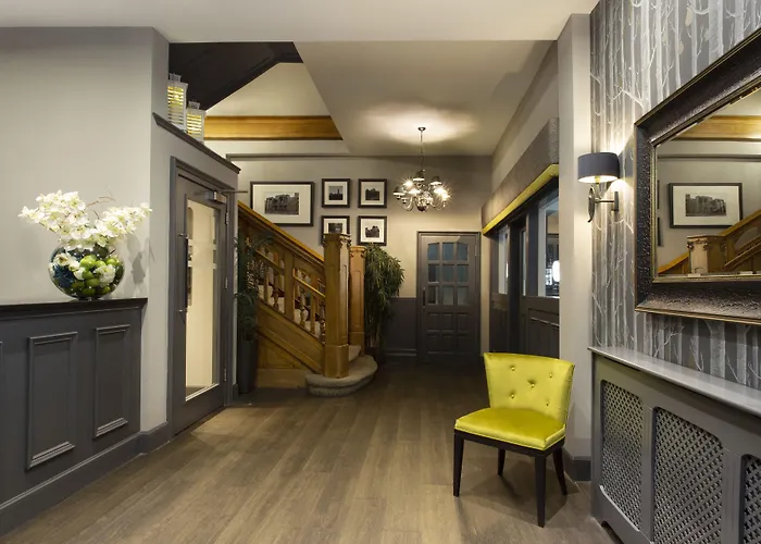 The Orchard Park Hotel Giffnock