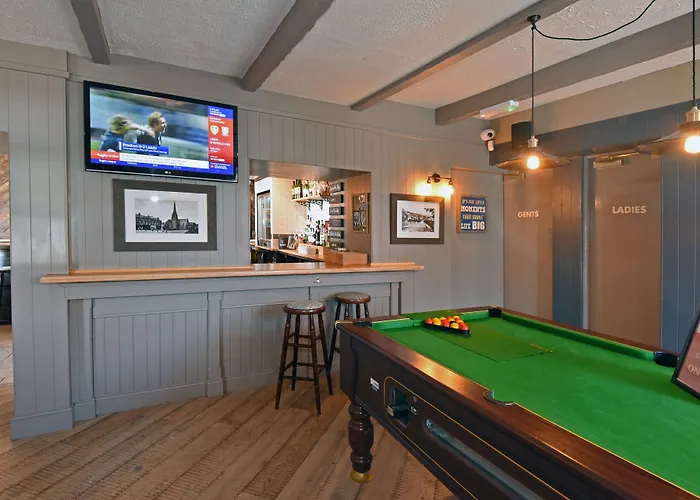 Helensburgh Hotels