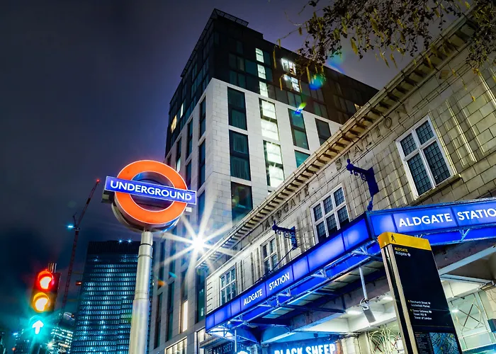 Leonardo Hotel London Aldgate - Formerly Hotel Saint