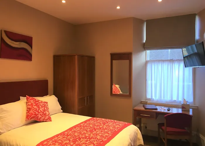 Elgin Hotels