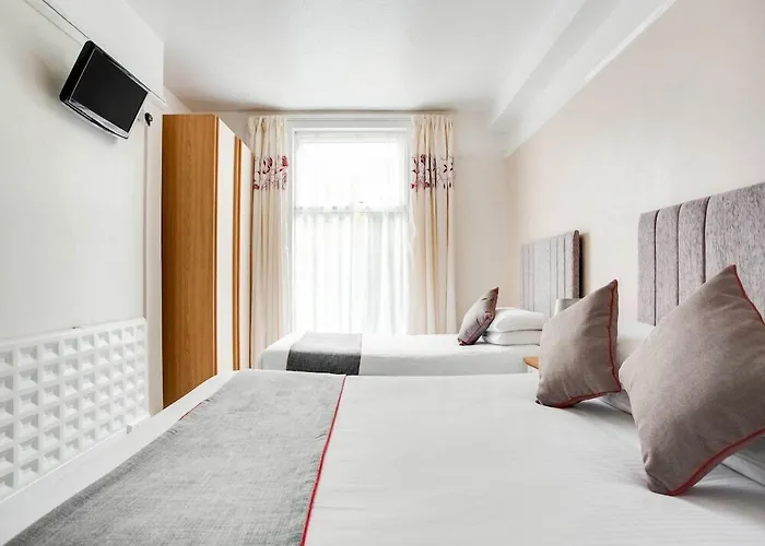 Oyo Godolphin Arms Hotel Newquay 