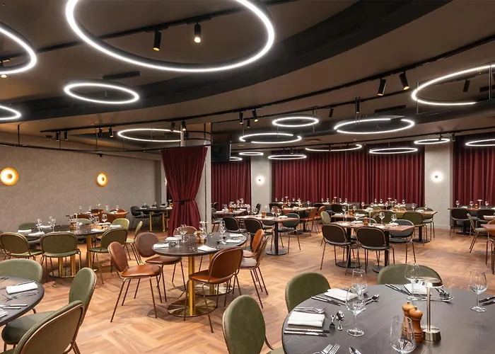 Radisson Red London Twickenham Hotel