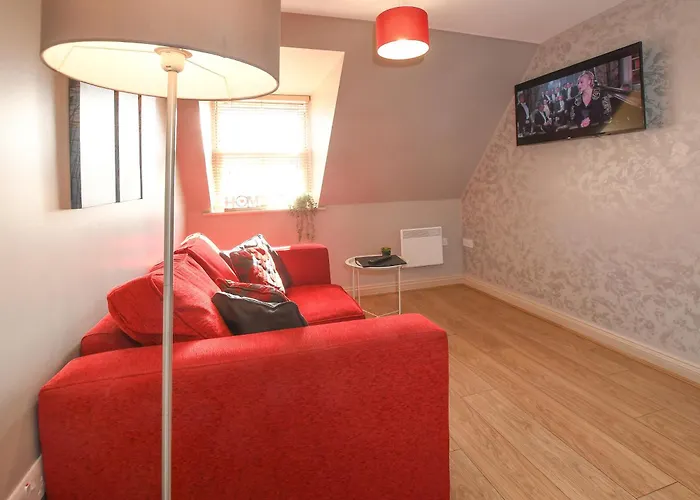 The Queens Hotel & Victoria Cloisters Apartments York