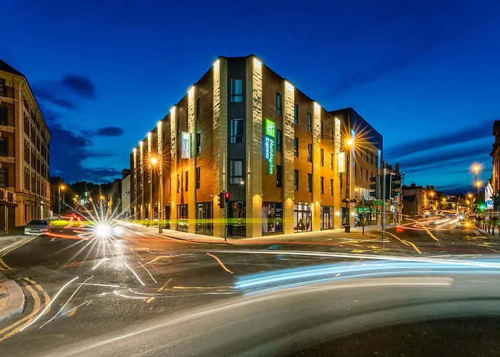 Castlederg Hotels