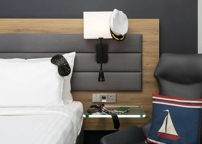 Moxy Southampton Hotel