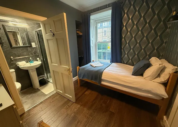 Balmore Guest House Edinburgh
