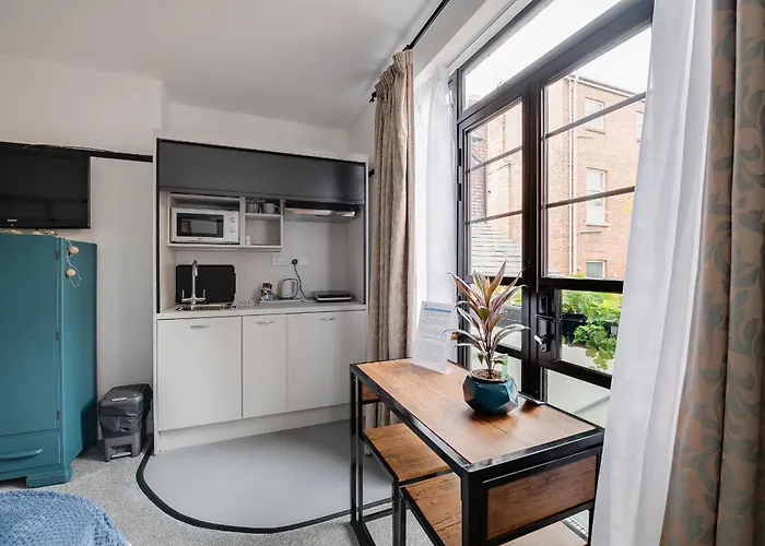 Ferryman Studio Apartments Portsmouth