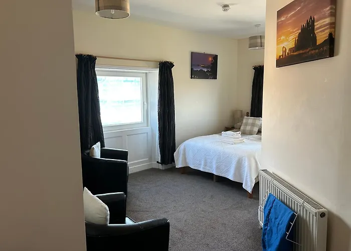 Khyber Mount Guest House Whitby