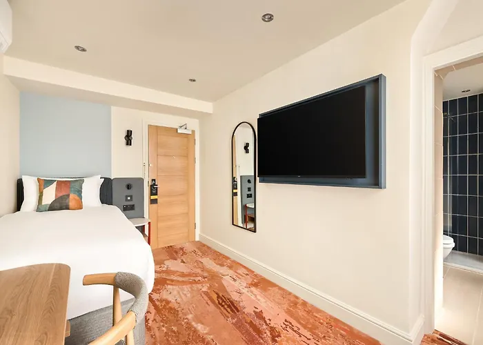 London Bloomsbury Square Hotel By Ihg