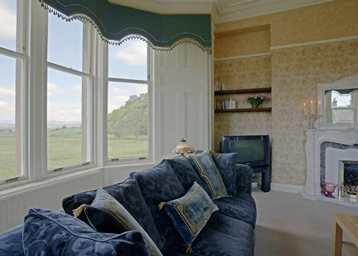 Royal Gardens Apartments Stirling