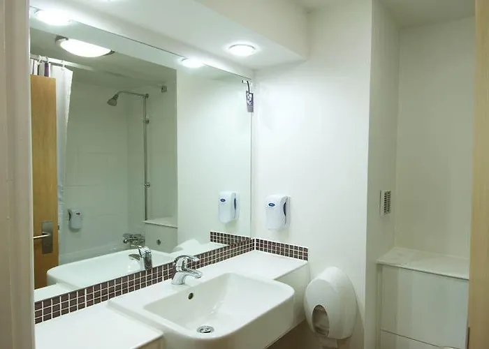 Premier Inn Leicester North West