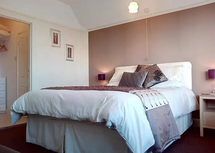 Swiss Cottage Bed And Breakfast Great Yarmouth