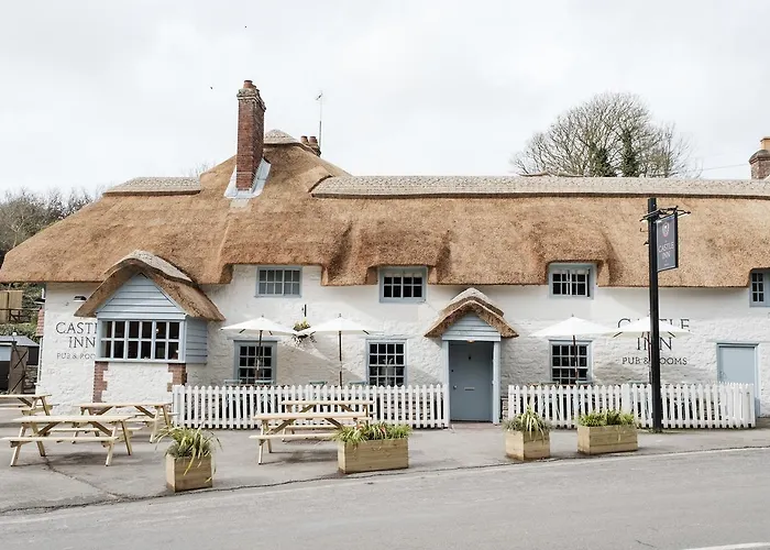 West Lulworth Hotels