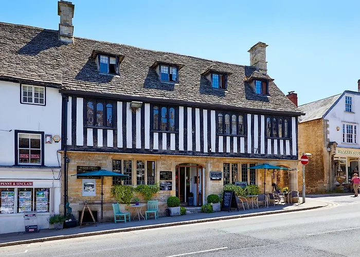Burford House Bh Bed & Breakfast