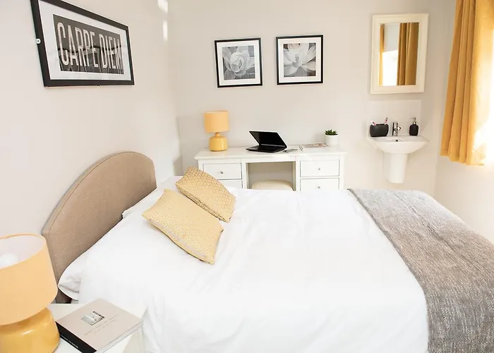 Pinehill Rooms Reading