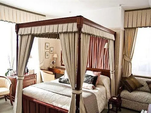 Magnolia House - B&B Canterbury