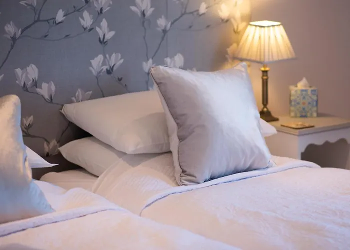 Bridge Cottage Bed And Breakfast Peterborough