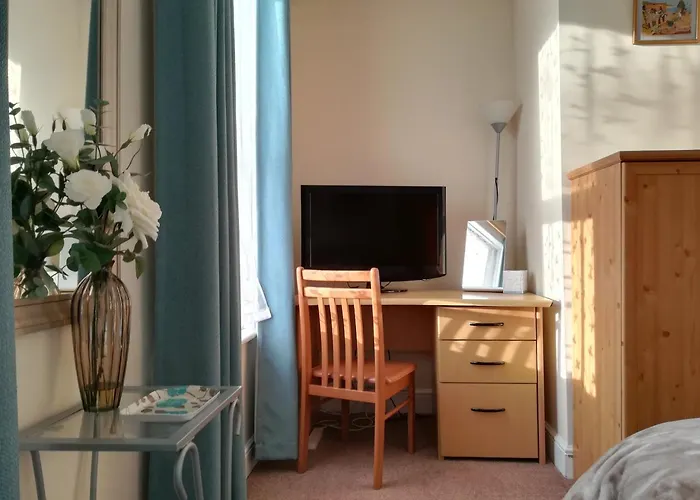 Crestwell House Bed & Breakfast Eastleigh