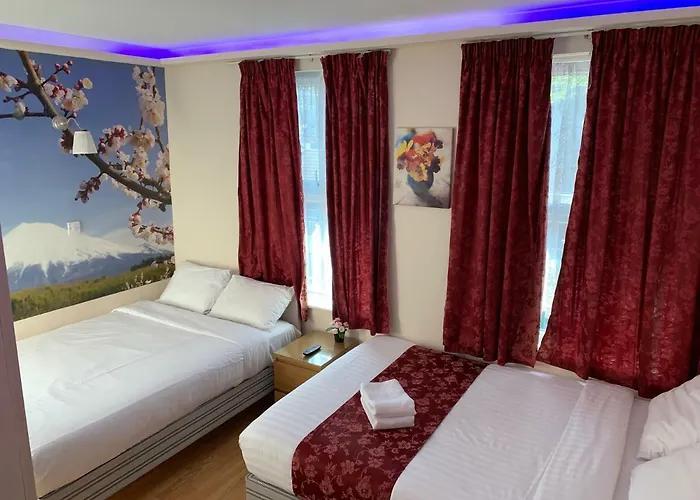 Barking Hotel