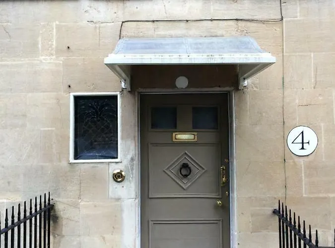 No 4 Ainslie'S Belvedere B&B Bath
