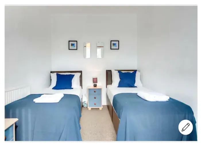 Your Nottingham Vacation, Business Apart, Parking