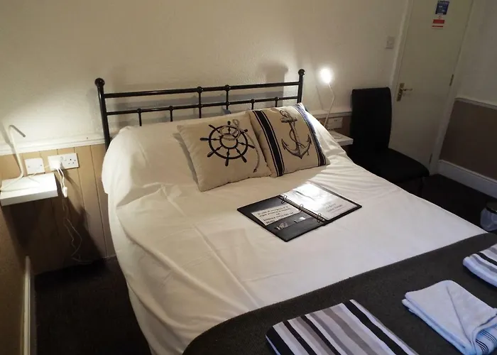 Andora Guest House Southport