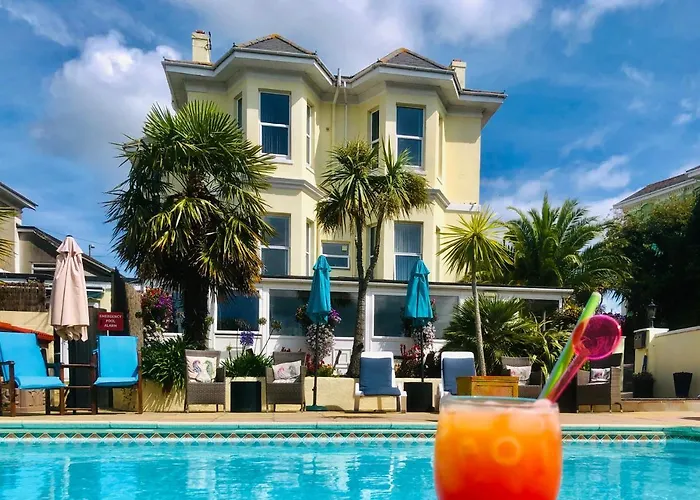 Torquay Resorts and Hotels with Waterparks